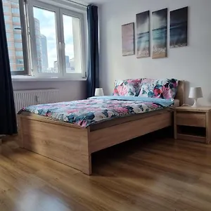  Apartament Strict Center, Wifi, Next To Railway Station, Złote Tarasy, Pkin, ścisłe Centrum