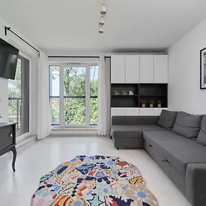 Spacious Dmowskiego By The River With Parking & Balcony By Renters Apartament Wrocław